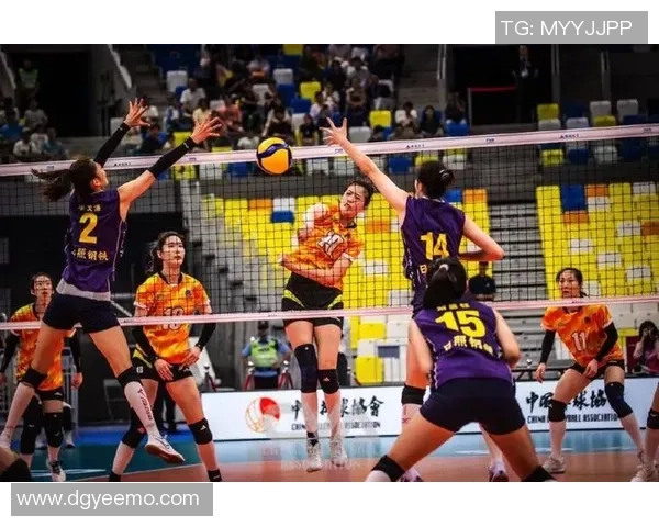 上海排球队实力展现大满贯赛事中的精彩表现与未来展望
