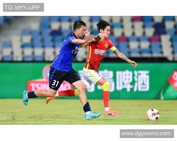 广州足球队荣登足球灵活性排行榜第五名展现出色竞技能力与团队合作精神 广州足球队荣登足球灵活性排行榜第五名展现出色竞技能力与团队合作精神